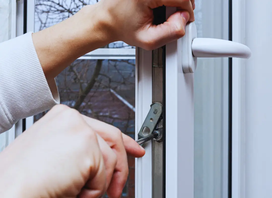 Réparation serrure de fenêtre Milhaud